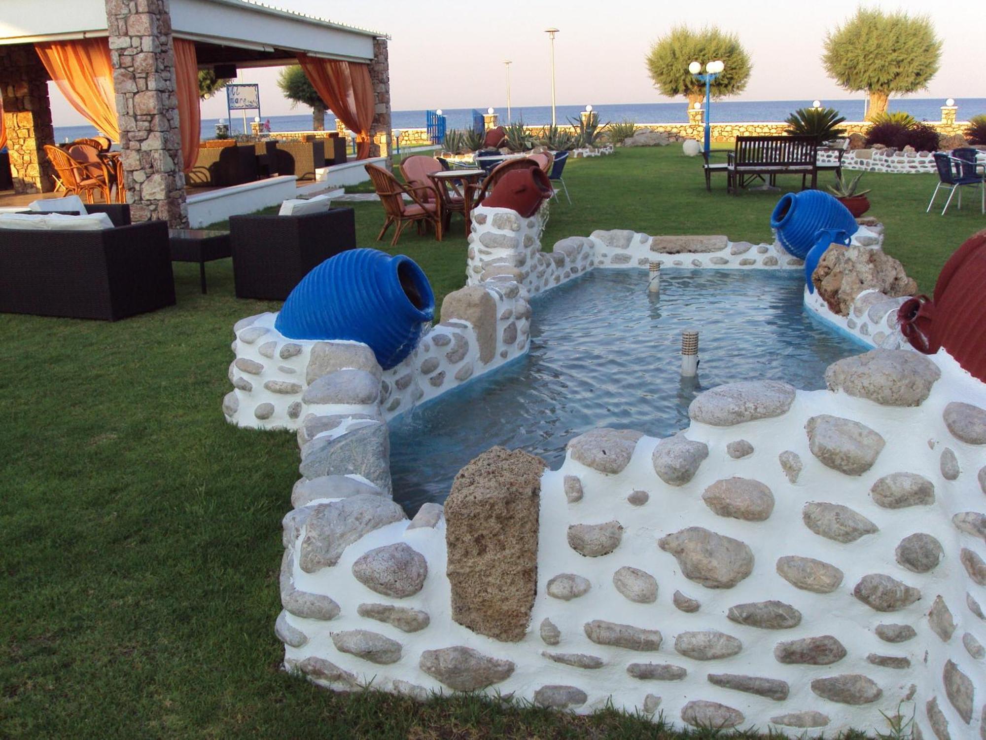 Al Mare Apartments Afantou Bagian luar foto